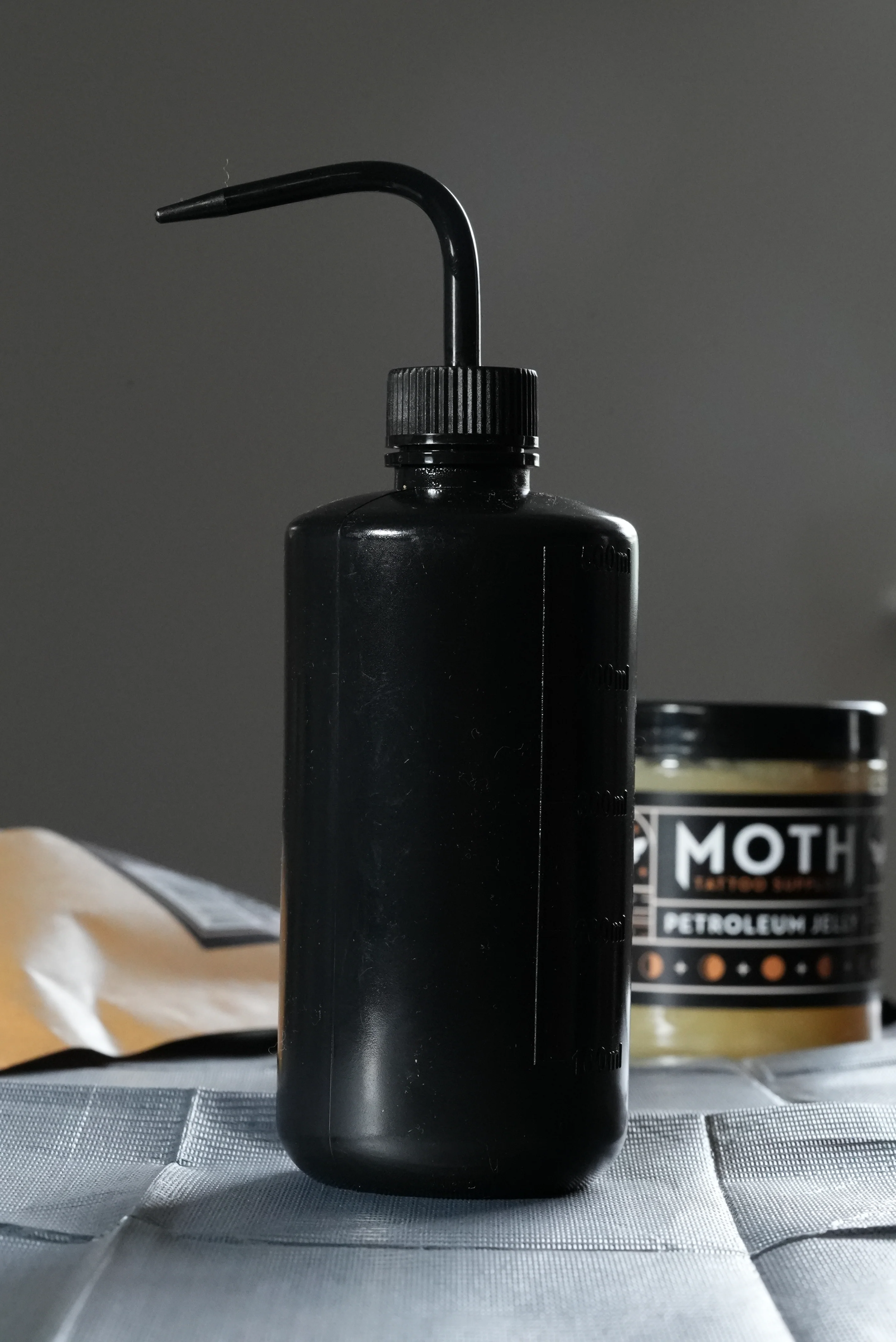 MOTH Wash Bottle Black 500ml - Image 2