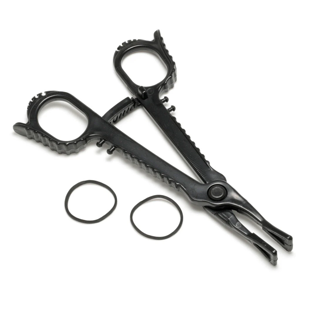 Sterilised Piercing Clamps PRO CTR Closed Triangle loose including rubber - Image 2